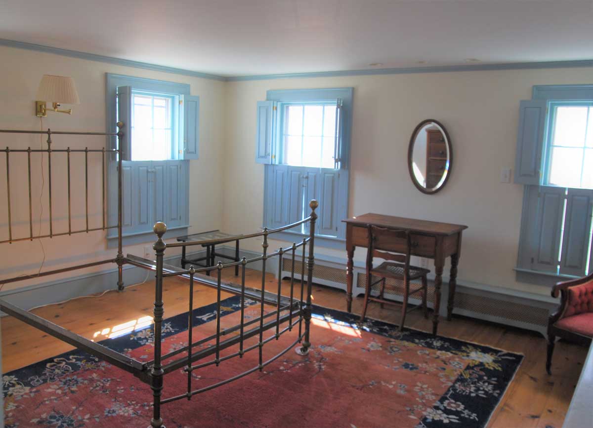 15-First-Bedroom